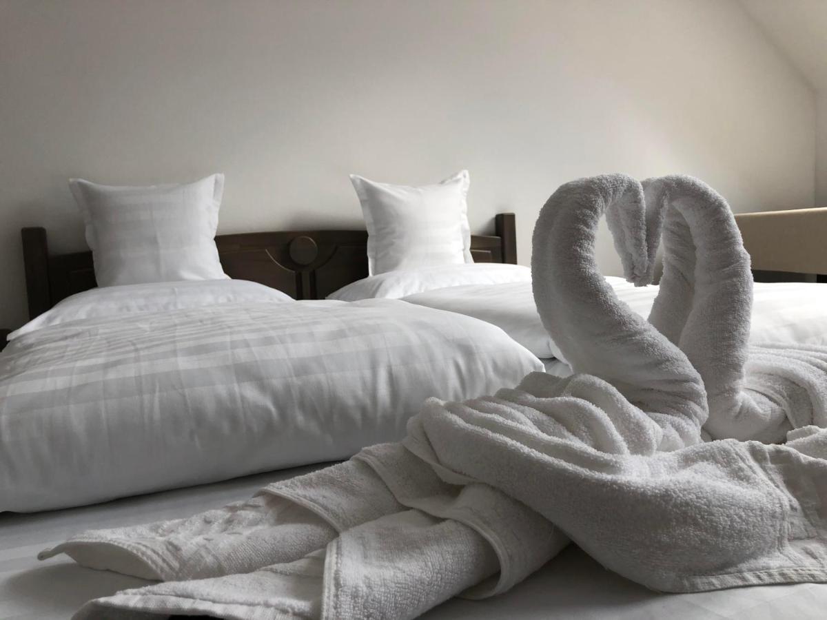 Patakmenti Panzio Spa โครุนด์ ภายนอก รูปภาพ