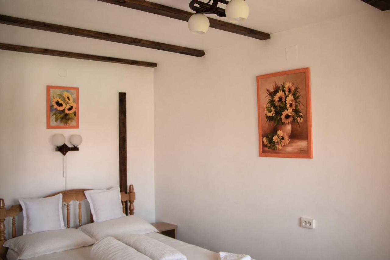 Patakmenti Panzio Spa โครุนด์ ภายนอก รูปภาพ