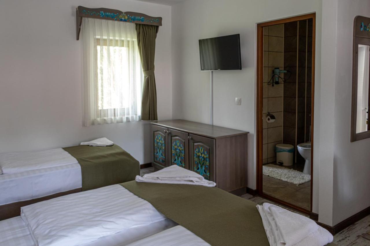 Patakmenti Panzio Spa โครุนด์ ภายนอก รูปภาพ