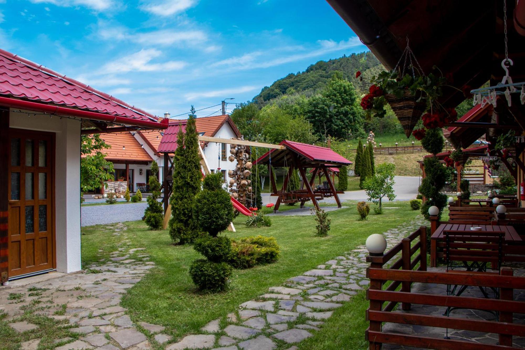 Patakmenti Panzio Spa โครุนด์ ภายนอก รูปภาพ