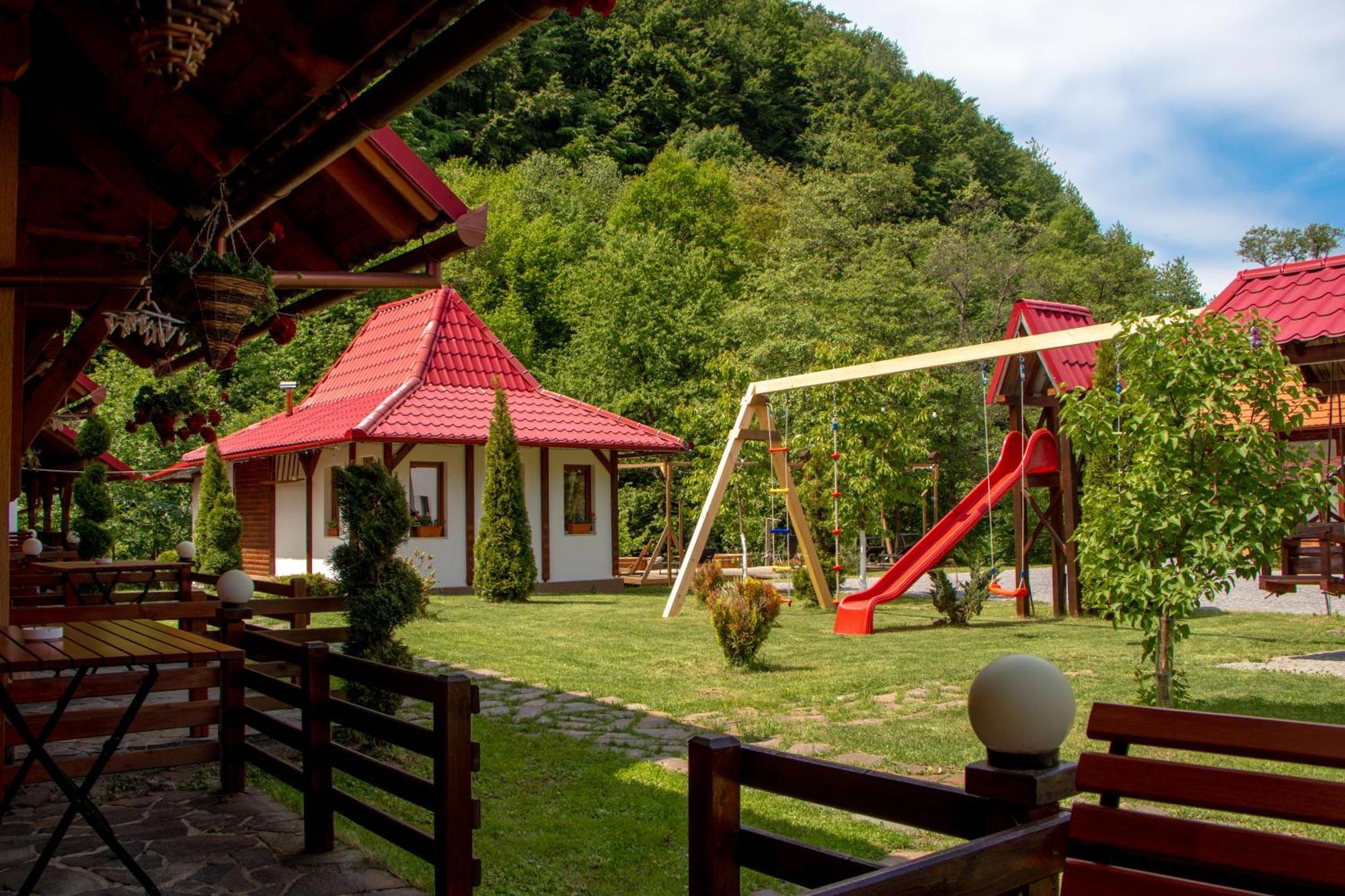 Patakmenti Panzio Spa โครุนด์ ภายนอก รูปภาพ